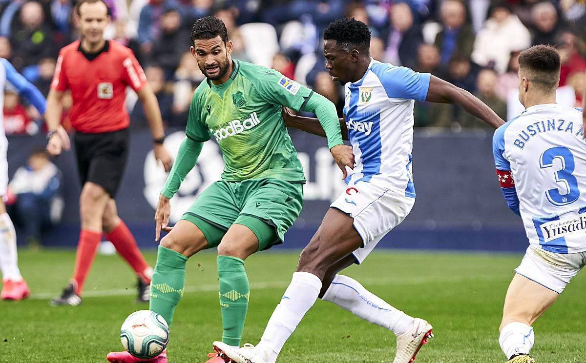 埃因霍温训练开放日；清晨门线救险引欢呼；欧冠在即；训练强度明显提升-九游体育下载