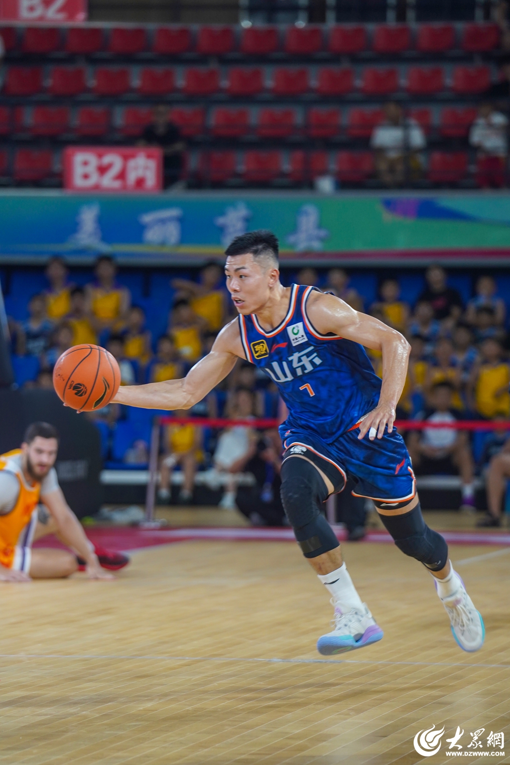 加时末段山东男篮调整名单以备欧超杯；更衣室发声环节打磨；赛场秩序良好；更衣室氛围转暖的简单介绍-九游官方网站